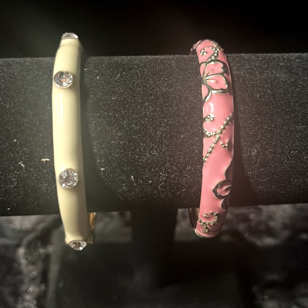 2 Signed Bracelets in Pink & Cream